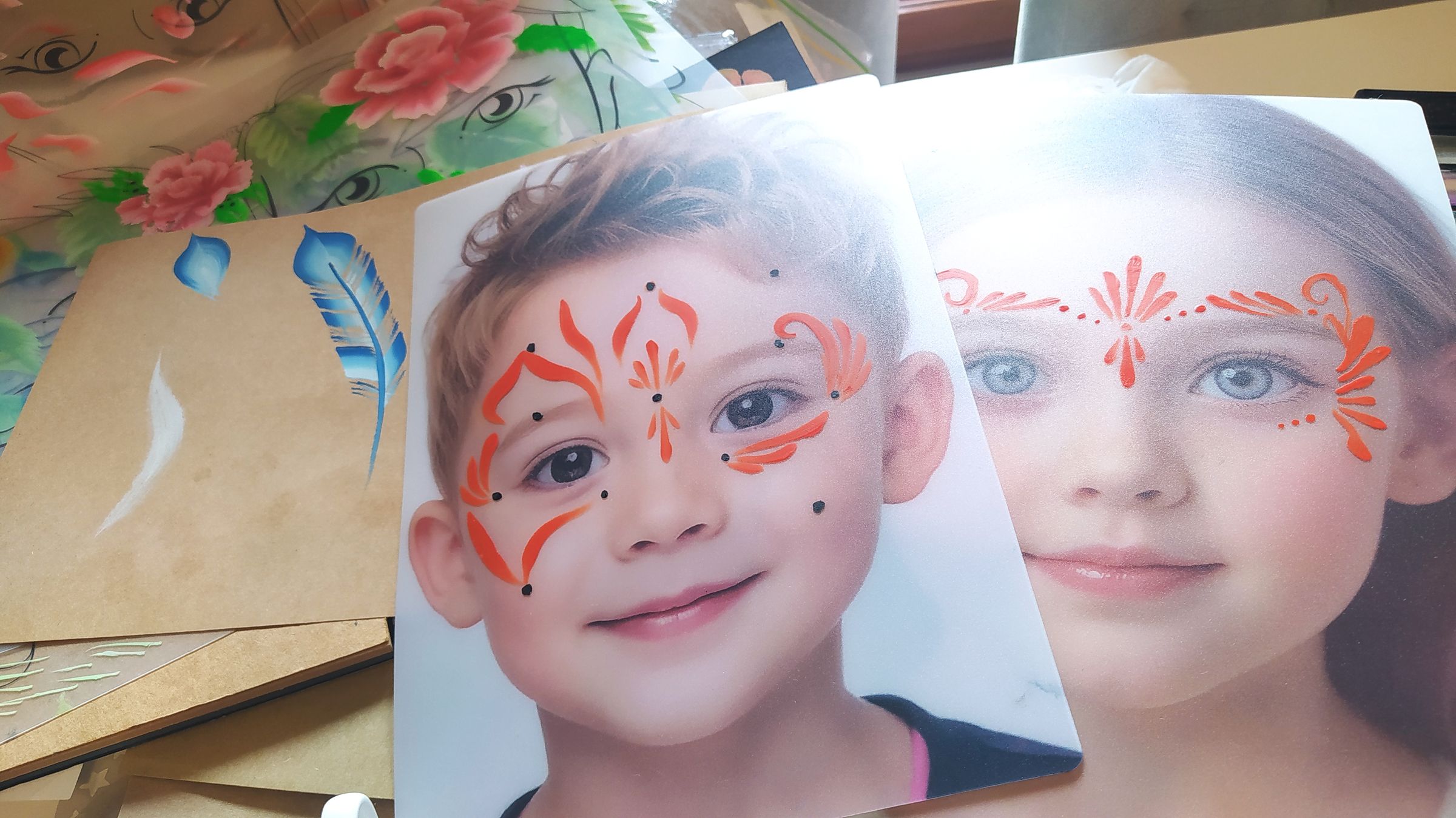 Galeria prac z kursu malowania buziek - przykładowe wzory - w Brzegu, w Lubinie, w Oławie, w Legnicy, we Wrocławiu, w Opolu - zoptymalizowana wersja do szybkiego ładowania