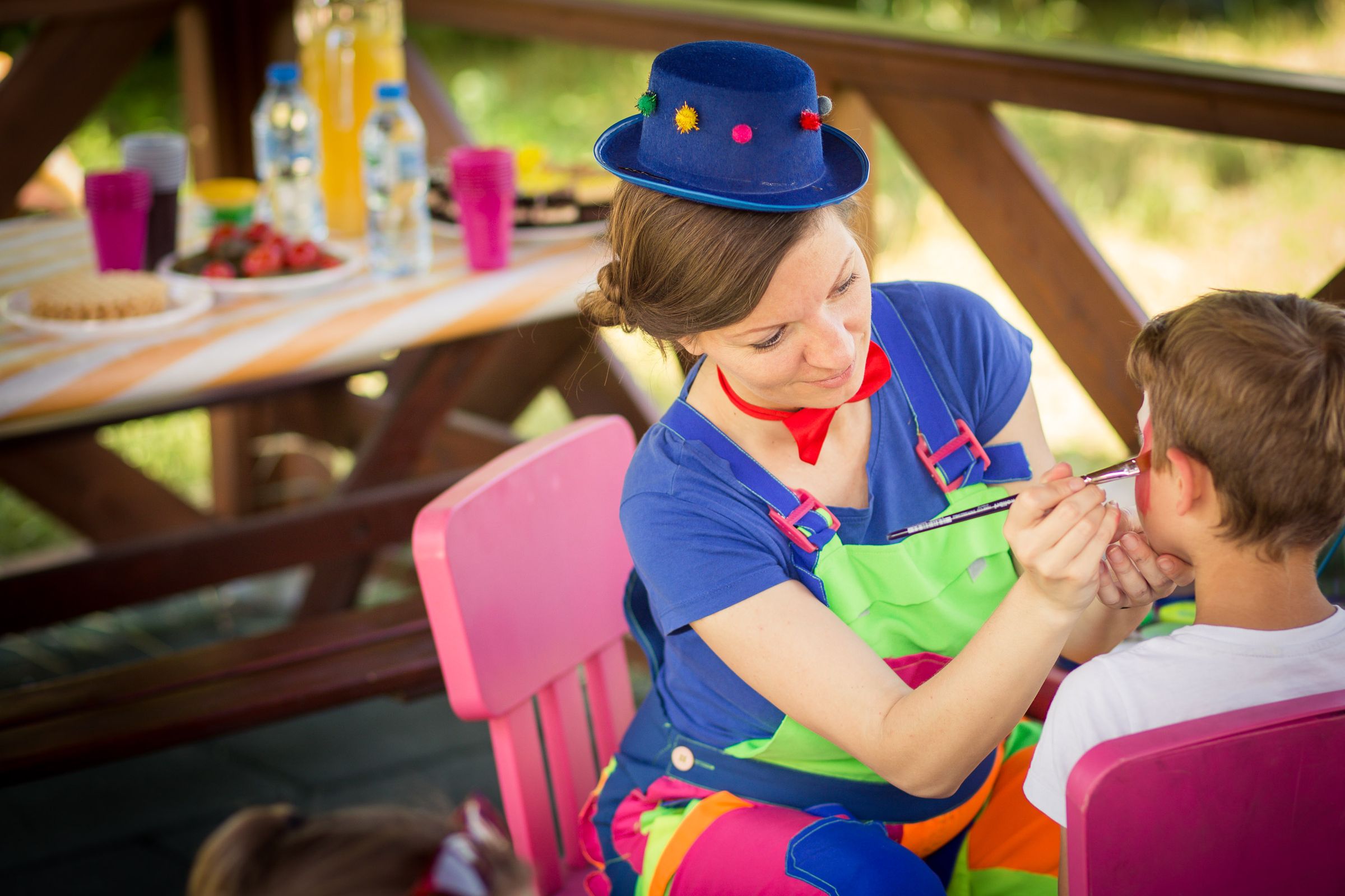 bezpieczne, hipoalergiczne farby do twarzy i ciała, zmywalne - w Brzegu, w Lubinie, w Oławie, w Legnicy, we Wrocławiu, w Opolu - zoptymalizowana wersja do szybkiego ładowania